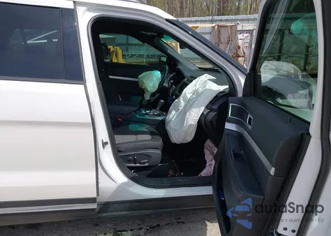 2017 Ford Explorer Xlt z USA, uszkodzony, nr VIN 1FM5K8DH4HGA21835